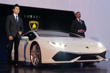 LAMBORGHINI HURACAN: Diluncurkan & Dibandrol Rp 8 Miliar