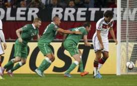 KUALIFIKASI PIALA EROPA 2016: Jerman Ditahan Imbang Irlandia Skor Akhir 1-1, Der Panzer di Peringkat 3