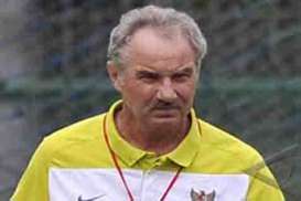 PIALA AFF 2014: Ini Komentar Alfred Riedl Tentang Vietnam