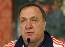 KUALIFIKASI PIALA EROPA 2016: Dick Advocaat Mundur Dari Jabatan Pelatih Serbia