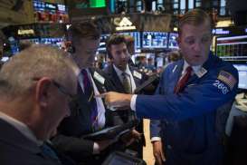 BURSA AS: Indeks S&P 500 dan Dow Jones Kompak Turun, Saham Teknologi Anjlok