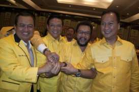 GOLKAR MUNAS JAKARTA: Tanpa Ketum Agung Laksono Datangi DPR