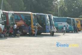 LIBUR NATAL DAN AKHIR TAHUN: Banyak Bus dari Jawa Tengah Terlambat Masuk Jakarta