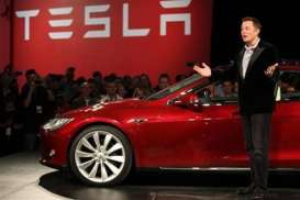 Distribusi Mobil Tesla Tersendat Transisi Teknologi