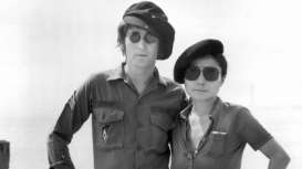 Kisah Cinta Pelik Lennon-Yoko Ono Segera Difilmkan