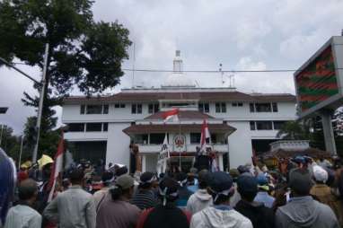 Pengemudi Gojek & Becak Motor Nyaris Adu Jotos di Medan