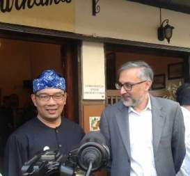 Rapat di Kedai Kopi, Ridwan Kamil Ngopi Bareng Dubes Inggris