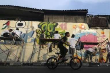 Antusias Peserta Workshop Mural di RPTRA Taman Pulo Indah