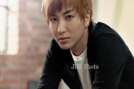 Pemimpin Grup "boyband" Super Junior, Lee Teuk Akan Ke Jakarta