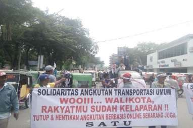 Protes Angkutan Online, Massa Becak Motor Turun ke Jalan