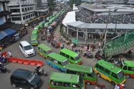 Angkot Mogok Narik, Warga Bogor Telantar