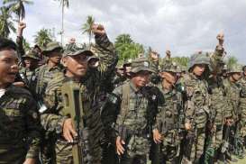 Tentara Filipina Selamatkan Dua Tawanan dari Abu Sayyaf