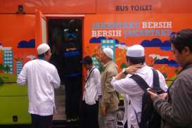 Demo 313 : Bus Toilet Milik DKI Dipadati Pengunjukrasa