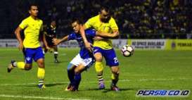 Persegres Vs Persib: Gol Billy Tentukan Kemenangan di Menit Akhir