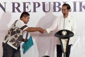 Jokowi Umbar Sertifikat Tanah di Cilacap