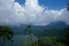 Spot-spot Foto Menarik di Danau Kembar Buyan dan Tamblingan