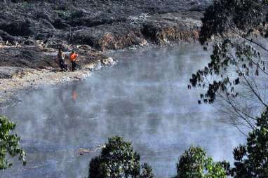 Turis Dilarang ke Bibir Kawah Dieng