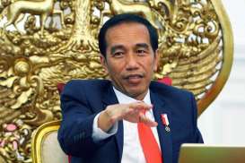 Mampir Pusat Belanja di Makassar, Presiden Jokowi Beli Kemeja & Jaket