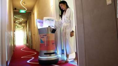 Hotel di Singapura Ini Pekerjakan Robot Sebagai Pelayan