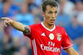 Manchester United Ingin Gaet Bek Benfica Alex Grimaldo?