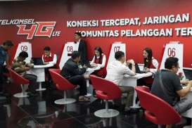 Dalam Lomba Lari, Telkomsel Bagi-Bagi Handphone di Medan