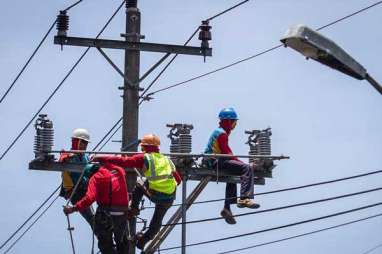 PLN Pulihkan Pasokan Listrik di Lombok Timur