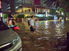 Waspada Puncak Musim Hujan di Jakarta Rawan Banjir