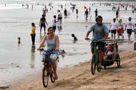 Akankah Pantai Kuta Jadi 'Surga tak Dirindukan' Gara-gara Sampah?