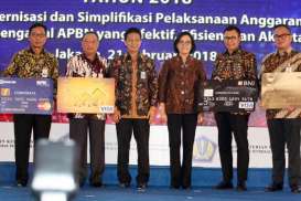 Sri Mulyani Minta Bank Jamin Keamanan Kartu Kredit Pemerintah