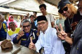 PILGUB JABAR: Ridwan Kamil Belanja Masalah di Pasar Pamanukan