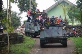 Tank TNI AD Terperosok di Sungai, Dua Meninggal