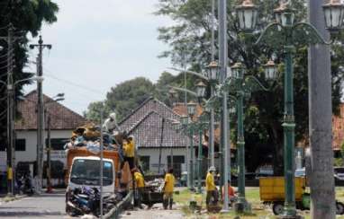 Bandung Hasilkan 1.600 Ton Sampah Per Hari