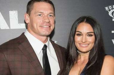 Pegulat John Cena Batalkan Pernikahannya dengan Nikki Bella