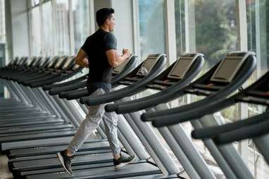 Pentingnya Melakukan Treadmill Bagi yang Berusia di Atas 40 Tahun