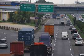 Tol Jakarta - Tangerang: 06.00 - 09.00 WIB Angkutan Barang Dilarang Melintas