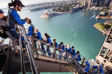 WISATA SYDNEY:  Yuk! Uji Nyali dengan BridgeClimb di Sydney Harbour Bridge