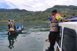 Pemda Diminta Perketat Standar Angkutan Penyeberangan di Danau Toba