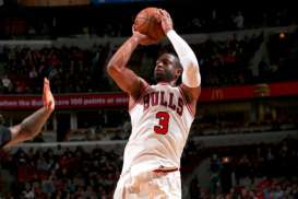 Basket NBA: Miami Heat Tunggu Keputusan Dwayne Wade