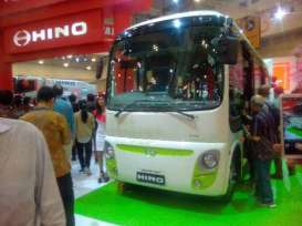 Mejeng di GIIAS, Bus Listrik Hino Ini Unik. Seperti Apa?