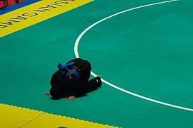 Sumbang Emas Ketujuh Cabang Silat, Sarah Monita Sujud Syukur