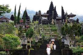Bali Susun Regulasi Kesucian Pura