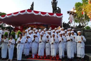 108 Pendeta Hindu di Bali Doakan Kelancaran IMF-World Bank Annual Meeting 2018