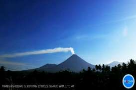 PVMBG Naikkan Status Gunung Soputan di Sulawesi Utara Jadi Siaga