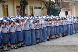 Kemendikbud Himbau Murid Hormati Guru, Jangan Berlebihan kalau Mengajak Bercanda