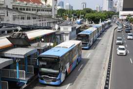 TransJakarta dan MRT Teken MoU Studi Integrasi Antar-Moda