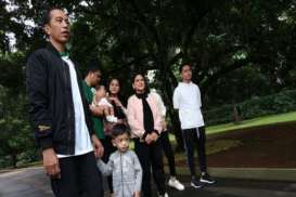 Awali 2019, Presiden Jokowi Jogging dan Sapa Warga di Kebun Raya Bogor