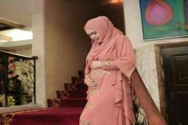 Siti Nurhaliza Bersyukur Didukung Suami Bisa Tetap Berkarier Usai Melahirkan
