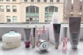 Glossier, Dari Blog Kecantikan Jadi Unicorn