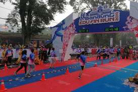 7.500 Pelari Ikuti Bandung Edu Fin Run 2019