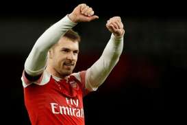 Ramsey Bikin Gol ke Gawang Napoli, Warganet Langsung Cemas